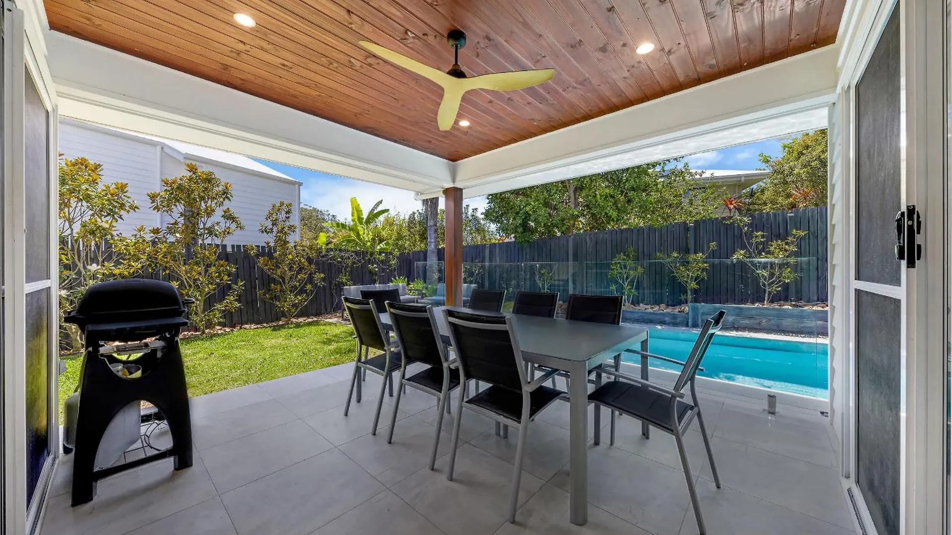 Pet Friendly Holiday Home With Pool On Alex 亚历山德拉岬角