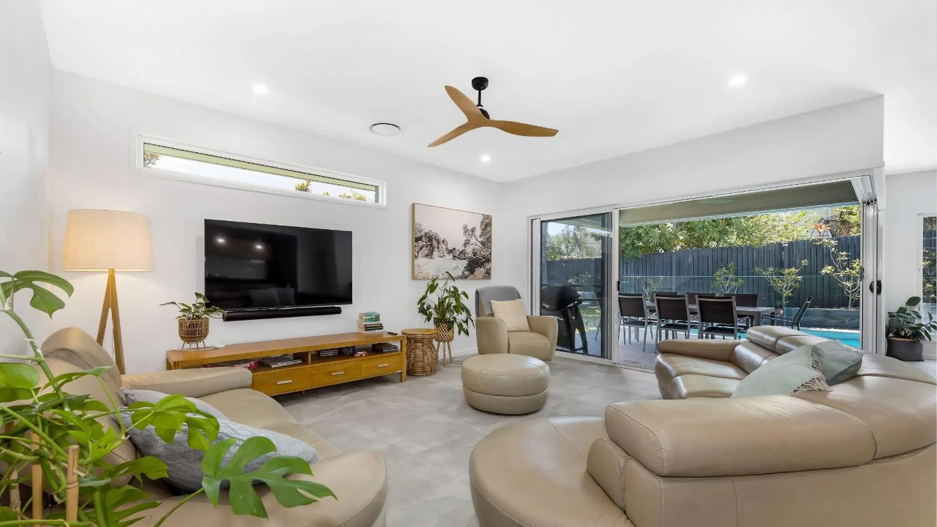 Pet Friendly Holiday Home With Pool On Alex 亚历山德拉岬角
